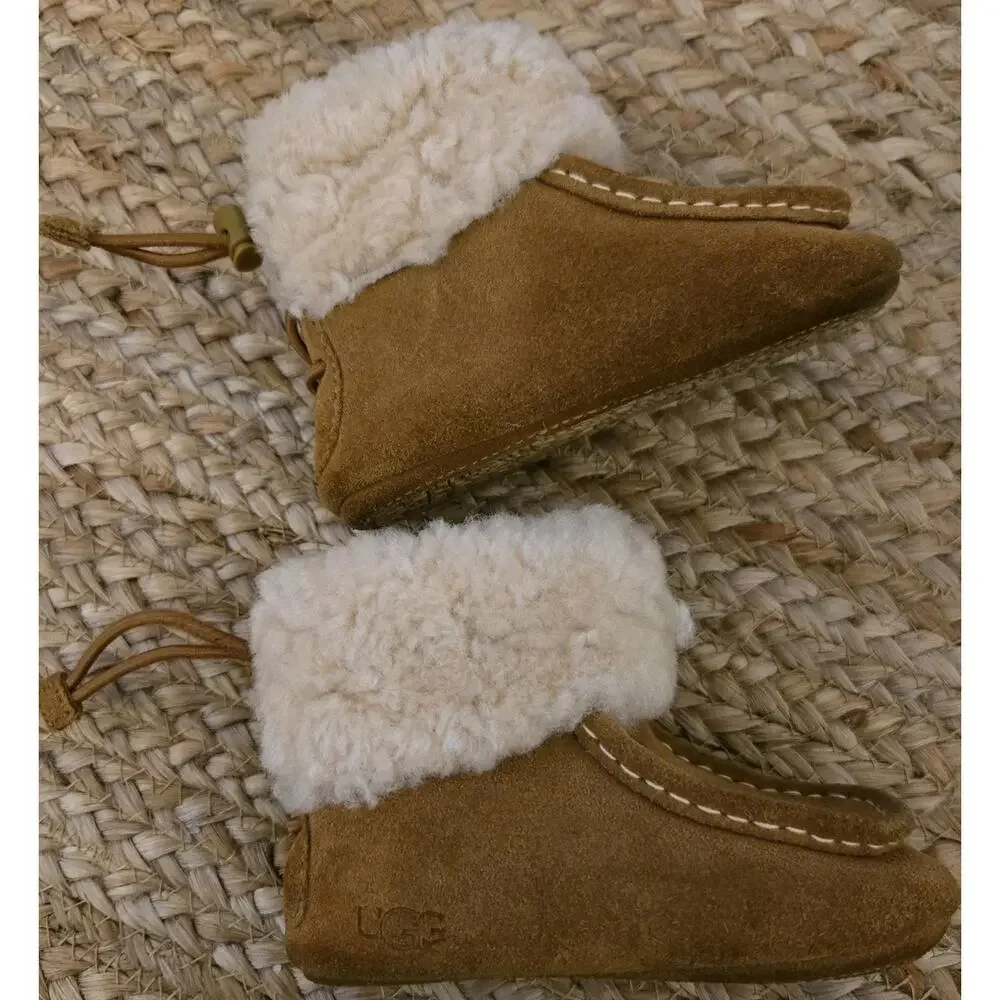 Ugg Cage Baby Boots Toddler Sz 4/5C‎ Brown Fur Lined Booties
